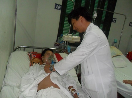 Chàng trai dân tộc Dao nguy kịch trước bệnh tim quái ác